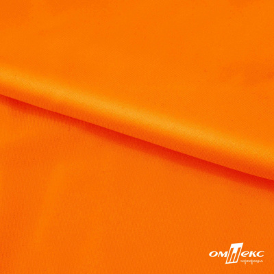 Бифлекс "ОмТекс", 200 гр/м2, шир. 150 см, цвет оранжевый неон, (3,23 м/кг), блестящий - купить в Арзамасе. Цена 1 672.04 руб.